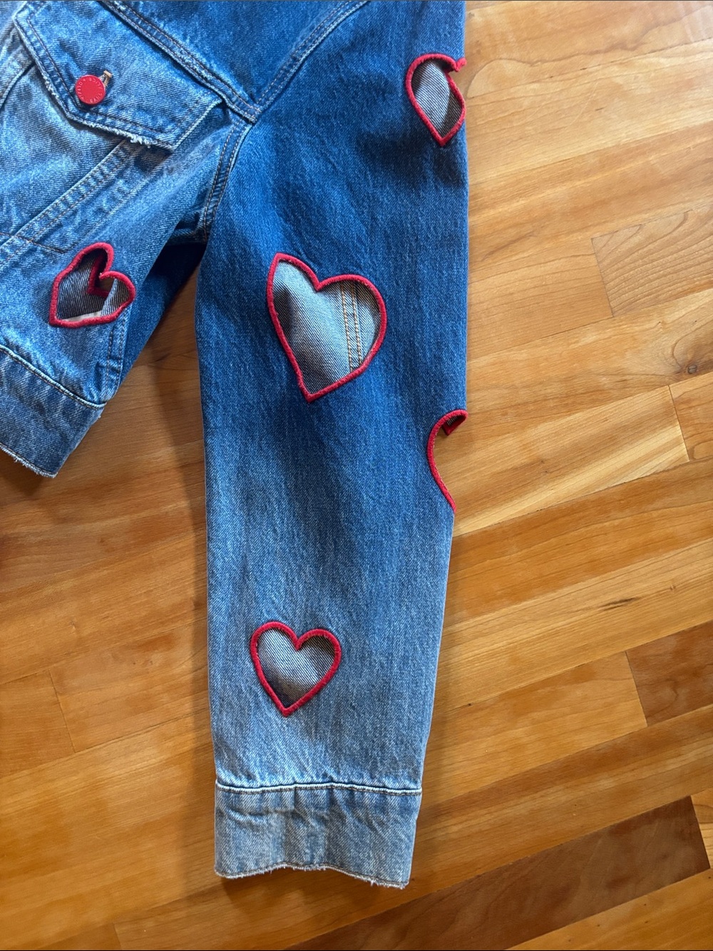 Alice + Olivia Blue Denim Jacket with Red Heart Appliqué Cutouts - Picture 4 of 10